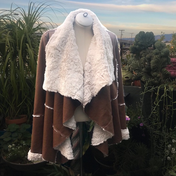 McGinn Jackets & Blazers - McGinn faux Sherpa jacket